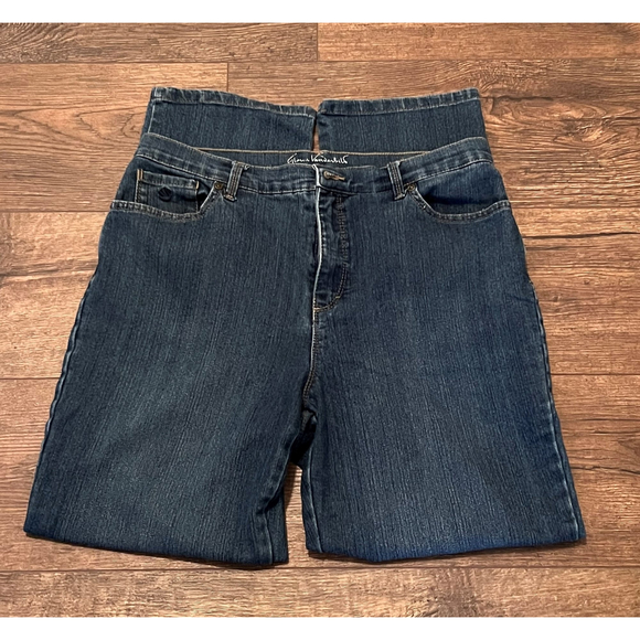 Gloria Vanderbilt Jeans - Picture 4 of 5